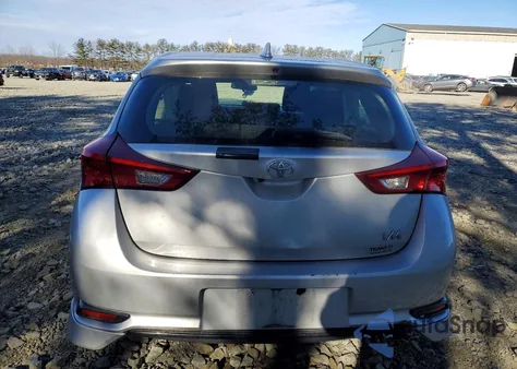 2017 Toyota Corolla Im z USA, uszkodzony, nr VIN JTNKARJE6HJ540653